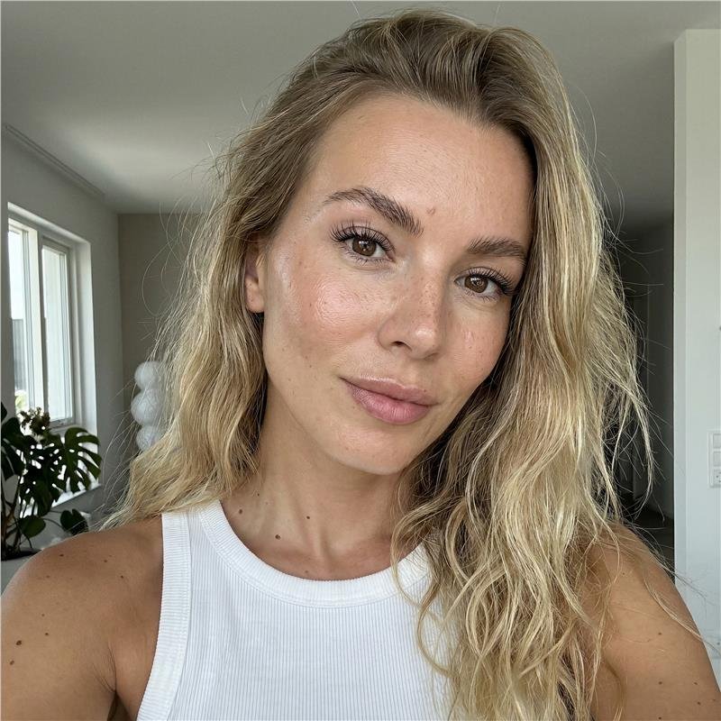 Glam By Manicare Angela Ultra Comfy Seamless Lashes 22458