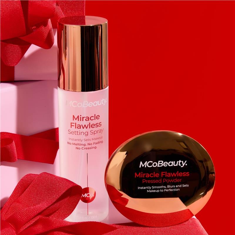 McoBeauty 无瑕奇迹双件礼盒 2025圣诞限定套装(定妆喷雾+粉饼)